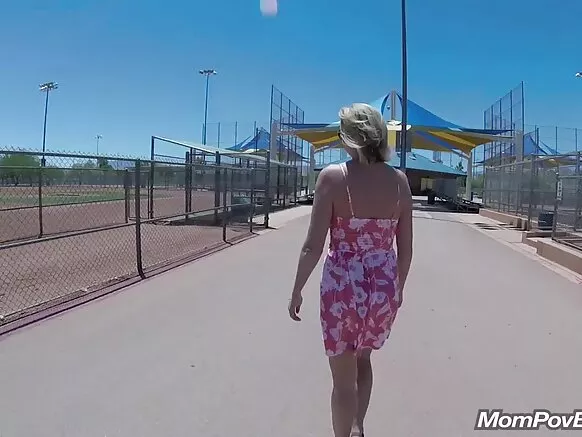 MILF anal sexo huk chakrapi huk tight cuerpoyuq chayta apakun asnopi huk parque público nisqapi.