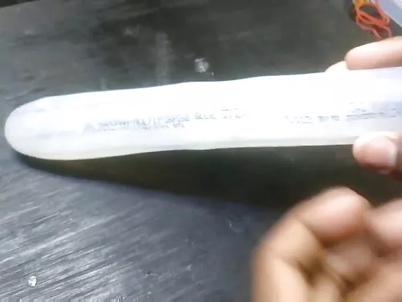 Juguetes sexuales bricolaje, imaynatas ruwana huk consolador anal 2019 hd utilizando una pistola de pegamento.
